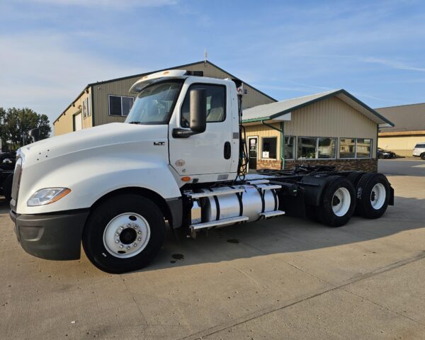 2018 International LT625