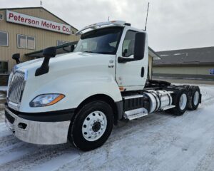 2022 International LT625