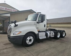 2020 International LT625