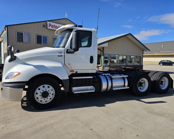 2022 International LT625