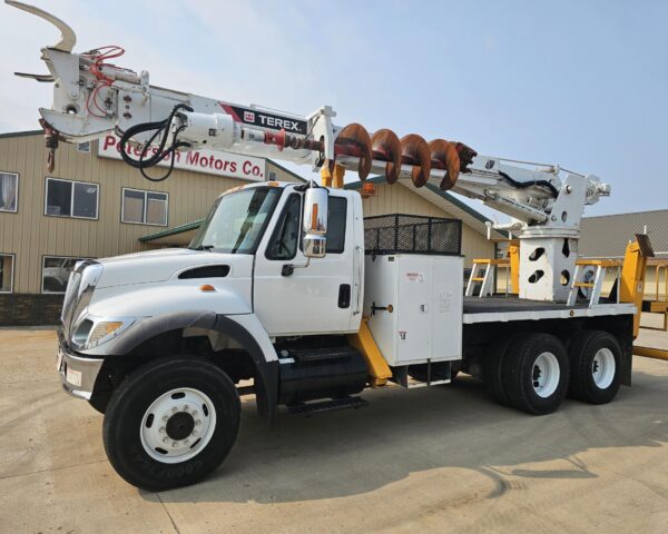 2007 International 7400 Terex Commander