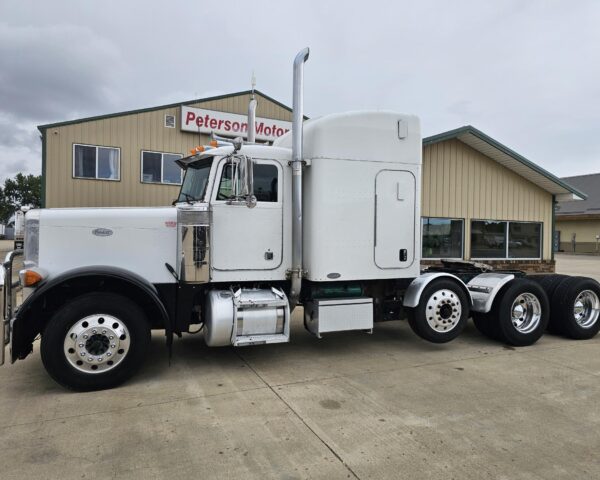 1999 Peterbilt 379