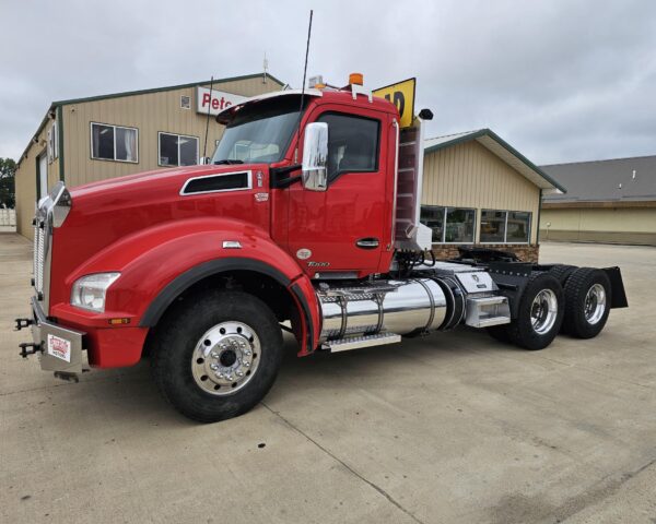 2020 Kenworth T880