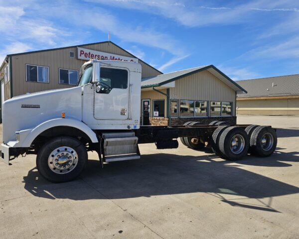 2002 Kenworth T800