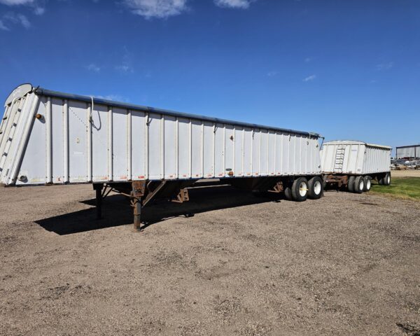 2004 Western Trailers Train